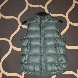 J crew sleevless puffer